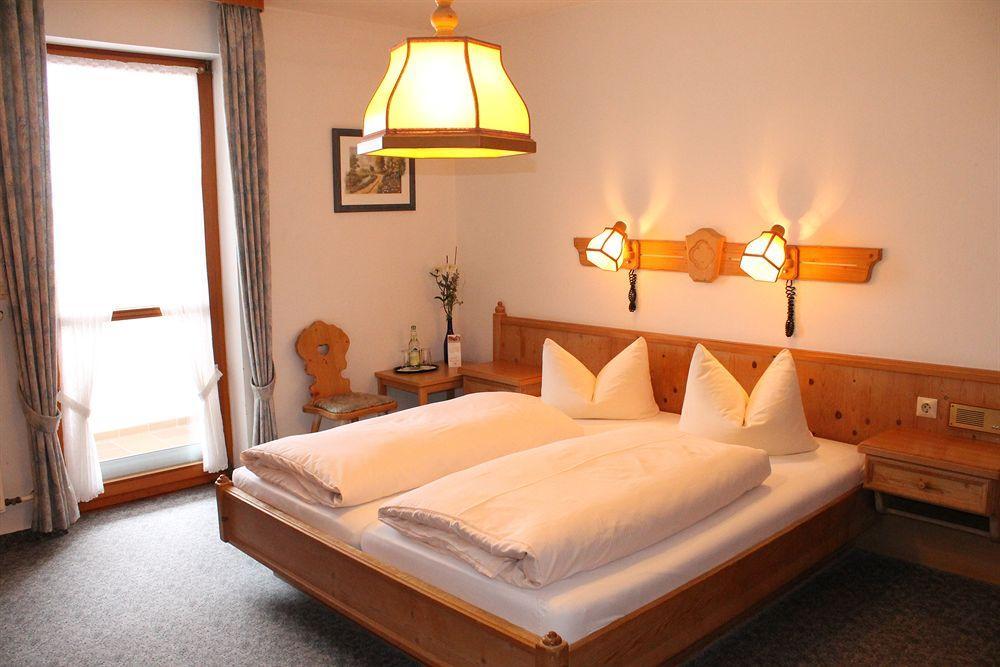 Hotel Sindersdorfer Hof à Hilpoltstein Extérieur photo