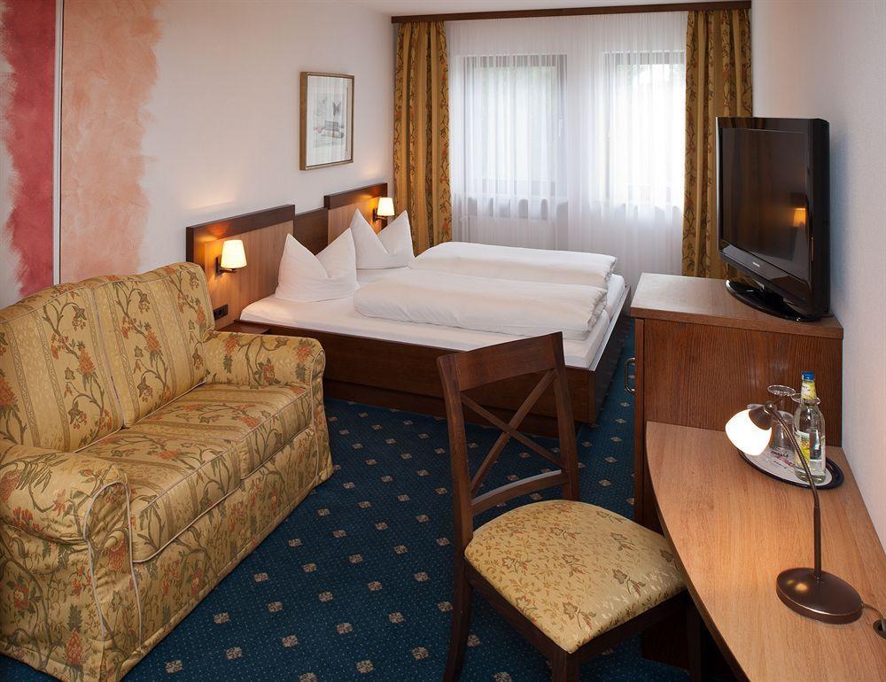 Hotel Sindersdorfer Hof à Hilpoltstein Extérieur photo